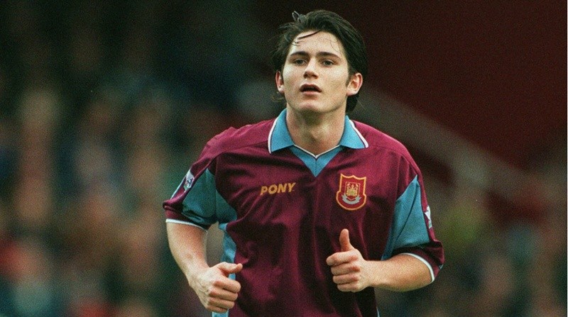 Chàng tiền vệ trong màu áo của West Ham