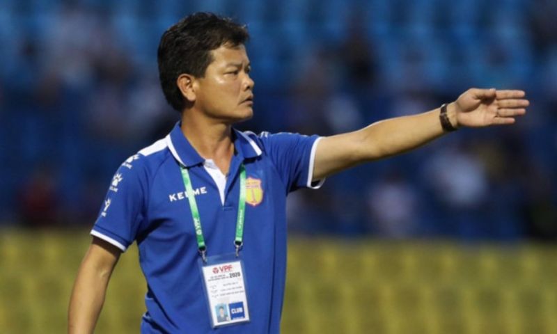 Nguyễn Văn Sỹ là cựu tiền vệ tài hoa và HLV gắn bó trọn đời với bóng đá Nam Định