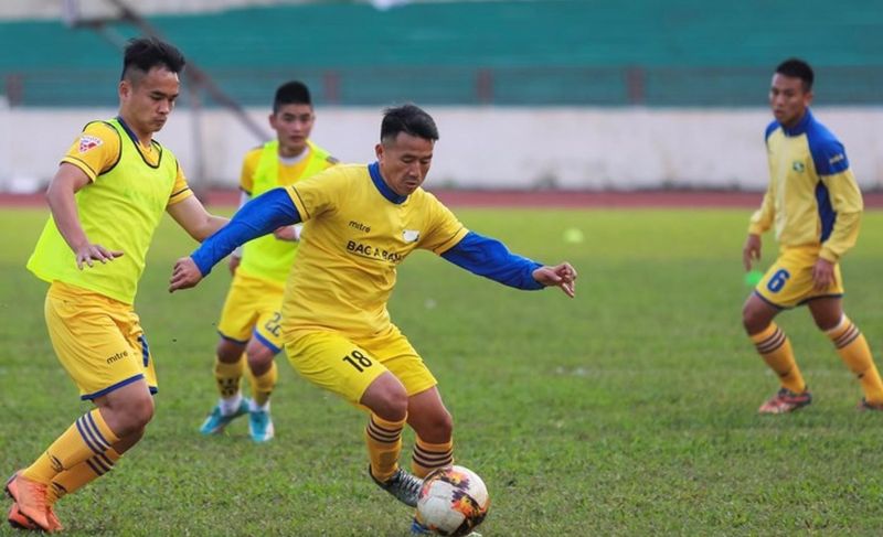 Nguyễn Quang Tình nhiều năm gắn bó, cống hiến hết mình cho các câu lạc bộ trong nước